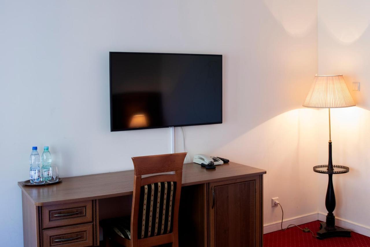 Klub Sosnowy Hotell Warszawa Exteriör bild